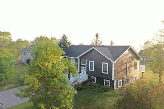 19 Virginia Ln, Bangor, ME 04401