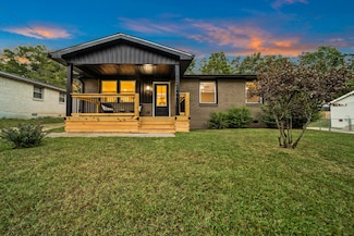 132 Schrader Heights Dr, Dickson, TN 37055