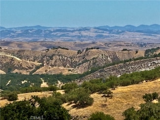 9886 Steelhead Rd, Paso Robles, CA 93446