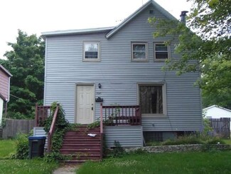 3020 Emmaus Ave, Zion, IL 60099