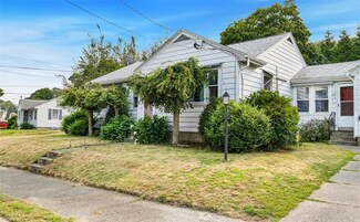 67 Fillmore St, Pawtucket, RI 02860