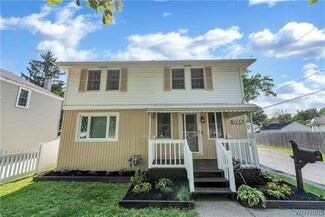 594 76th St, Niagara Falls, NY 14304