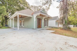 566 N Avenue L, Crowley, LA 70526