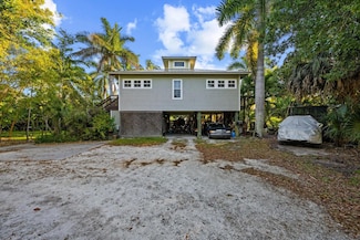 201 SW 6th St, Stuart, FL 34994