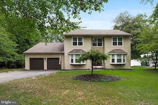 25 Coventry Cir W, Marlton, NJ 08053