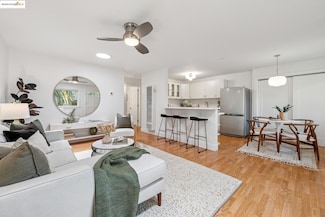 2028 Damuth St Unit 3, Oakland, CA 94602