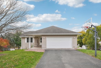 665 Flora Square, Prescott, WI 54021