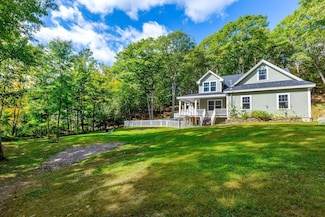 21 Stonewall Rd, Harpswell, ME 04079