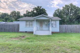 610 Massachusetts Ave, Pensacola, FL 32505