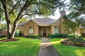 18816 Amador Ave, Dallas, TX 75252