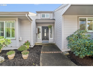 8070 SW Fairway Dr, Wilsonville, OR 97070