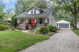 57 Keewaydin Dr, Eastlake, OH 44095