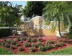 2811 N Oakland Forest Dr Unit 303, Oakland Park, FL 33309