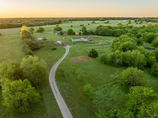 31607 Beaver Creek Rd, Paola, KS 66071
