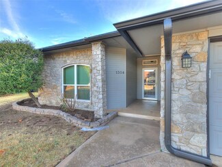 1304 Fairfax Cir, Yukon, OK 73099