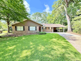 9532 E Damuth Dr, Baton Rouge, LA 70815