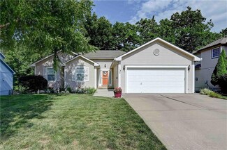 11709 N Harrison St, Kansas City, MO 64155