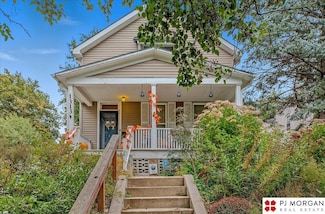 1313 S 33rd St, Omaha, NE 68105