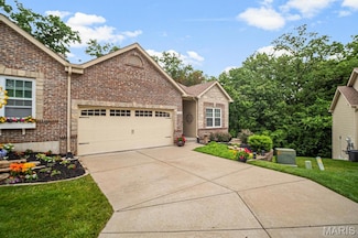 1042 Windsor Crest Ct, Cottleville, MO 63376