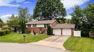 2717 Mohawk Dr, New Albany, IN 47150