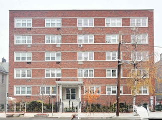 154 Bowers St Unit 204, Jersey City, NJ 07307