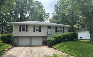 1511 SE 15th St, Oak Grove, MO 64075