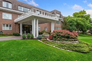 6105 Eden Prairie Rd Unit A37, Edina, MN 55436