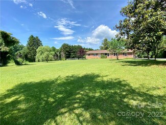 170 Henderson Rd, Tryon, NC 28782