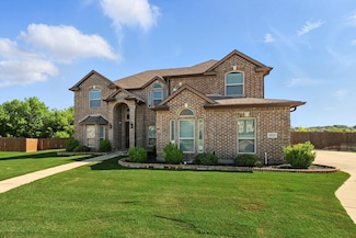 1523 Diamond Creek Ln, Kennedale, TX 76060