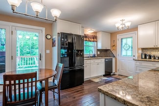 393 Morse Hill Rd, East Dorset, VT 05253