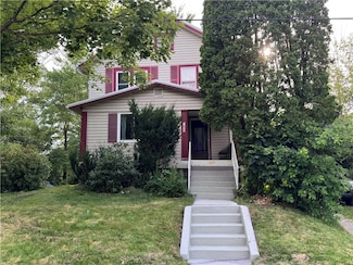 1077 Bechtol Ave, Sharon, PA 16146