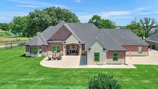 3909 Saddle Creek Blvd, Denison, TX 75020