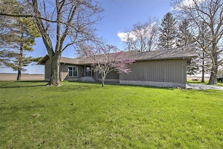 1076 U S 51, Maroa, IL 61756