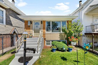 4850 W Melrose St, Chicago, IL 60641