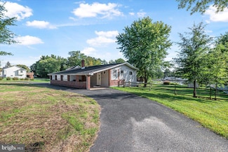 2327 Turkey Point Rd, Essex, MD 21221