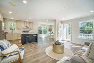 103 Bush Dr, Bonneau, SC 29431