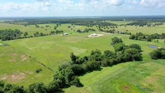 4148 Jozye Rd, Madisonville, TX 77864
