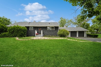 2030 Maplewood Rd, Northbrook, IL 60062