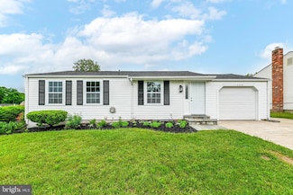 1308 E Beech Rd, Sterling, VA 20164