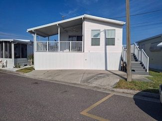 71 4th Ave, Venice, FL 34285