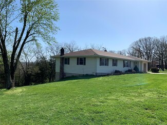 254 Main St, Westphalia, MO 65085
