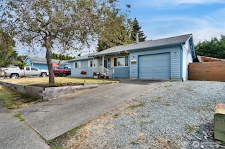 1928 N 35th St, Mount Vernon, WA 98273