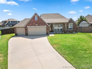 20516 E 31st Place S, Broken Arrow, OK 74014