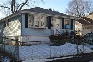 46 Pilgrim Ave, Worcester, MA 01604
