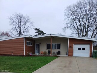 6653 Newbury Ln, Parma Heights, OH 44130