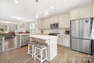 2817 Shamrock Dr, Charlotte, NC 28205