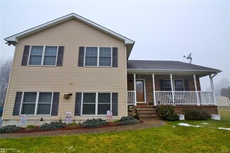 150 Delaware Ave, Wind Gap, PA 18091