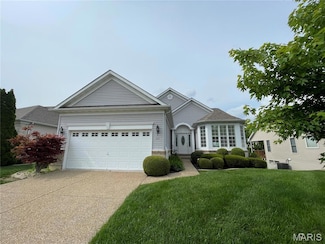 2087 Hawks Landing Dr, Lake Saint Louis, MO 63367
