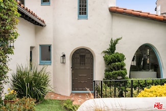 3716 Effingham Place, Los Angeles, CA 90027