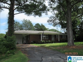 315 Newaygo St, Weaver, AL 36277